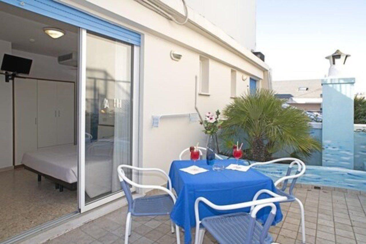 מיסאנו אדריאטיקו Hotel Royal מראה חיצוני תמונה