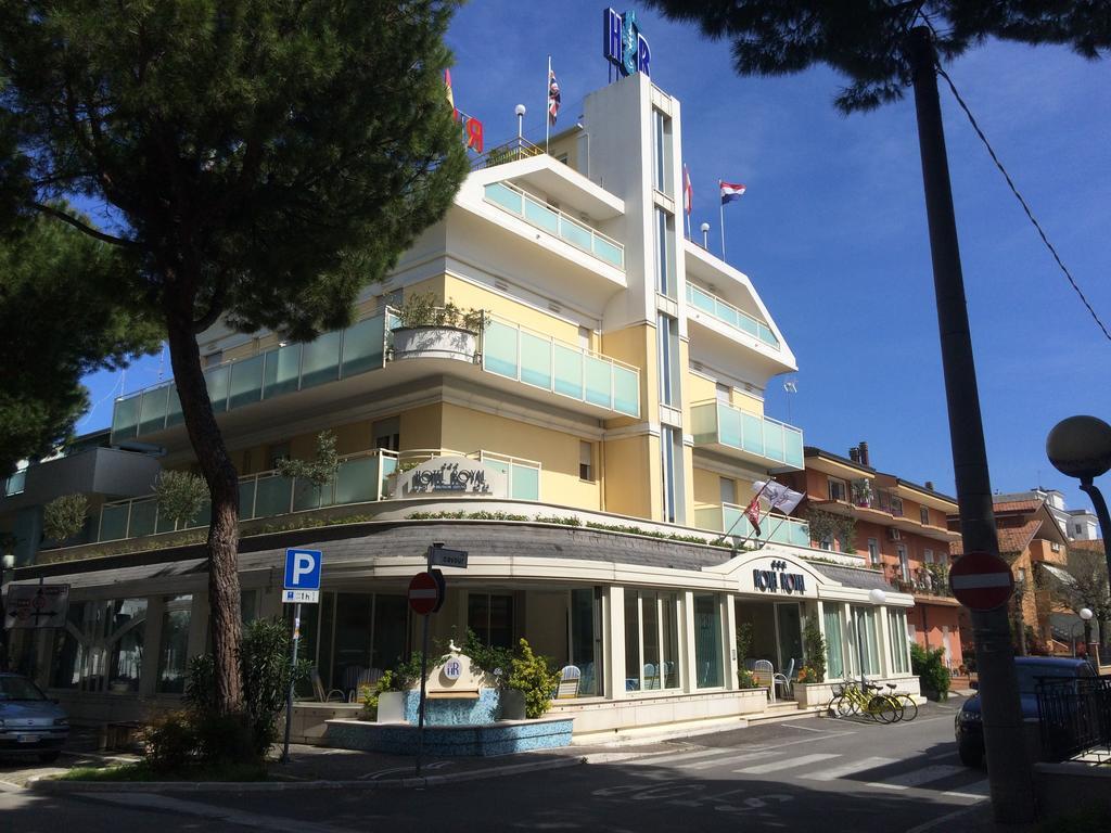מיסאנו אדריאטיקו Hotel Royal מראה חיצוני תמונה